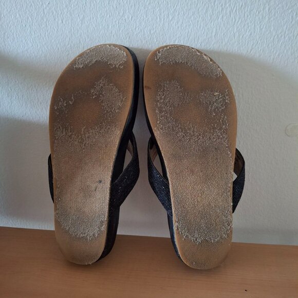Michael Kors Black Logo Thong Flip Flop Sandals - Women's US 7M - Picture 3 of 6